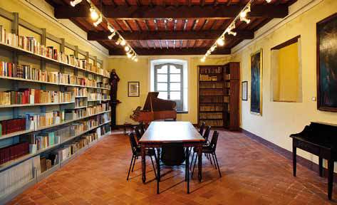 La sala della biblioteca restaurata